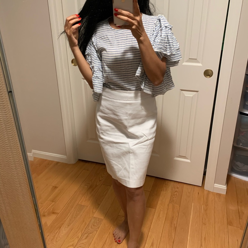 Ruffle sleeve tops size XS